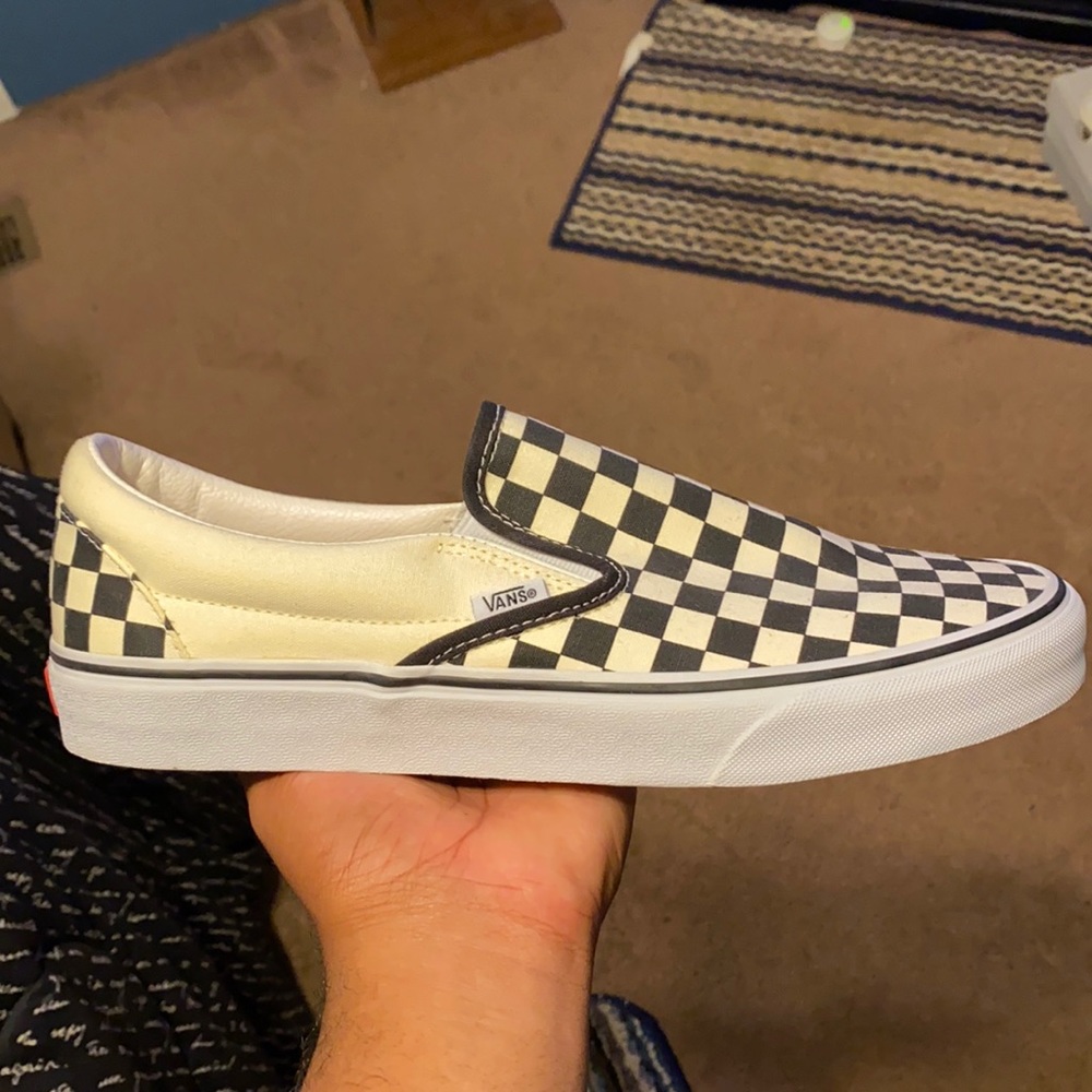 Van slip on “checker”